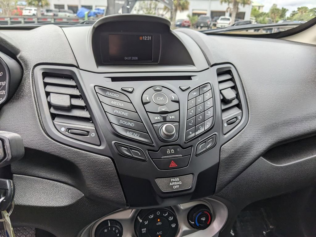 Certified 2019 Ford Fiesta SE image 27