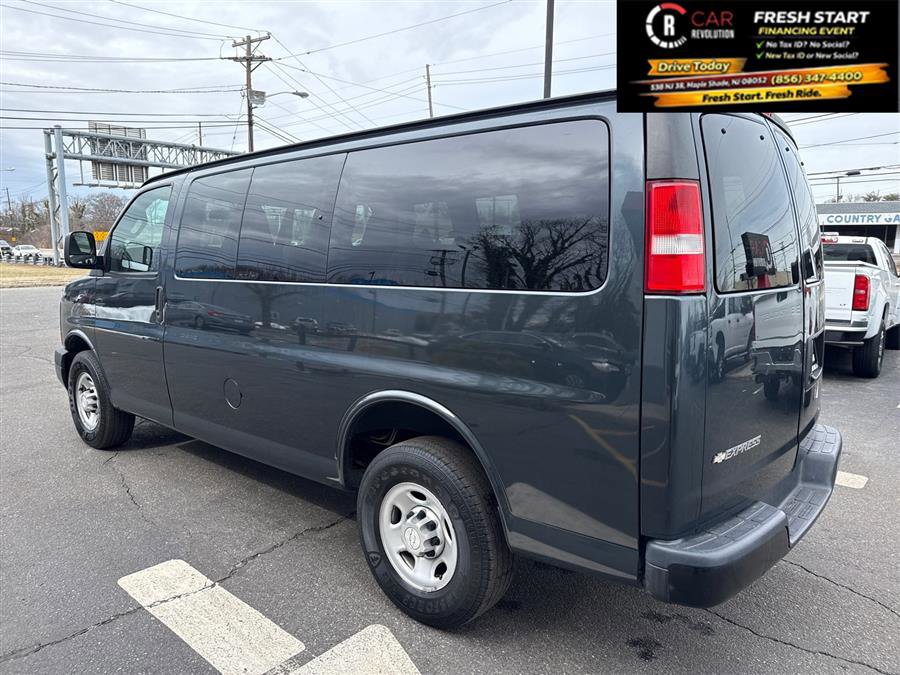 Used 2017 Chevrolet Express 2500 LS RWD image 5