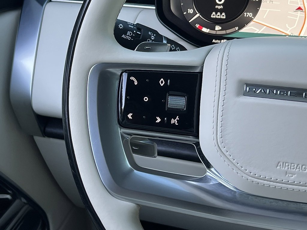 Used 2023 Land Rover Range Rover SE image 38