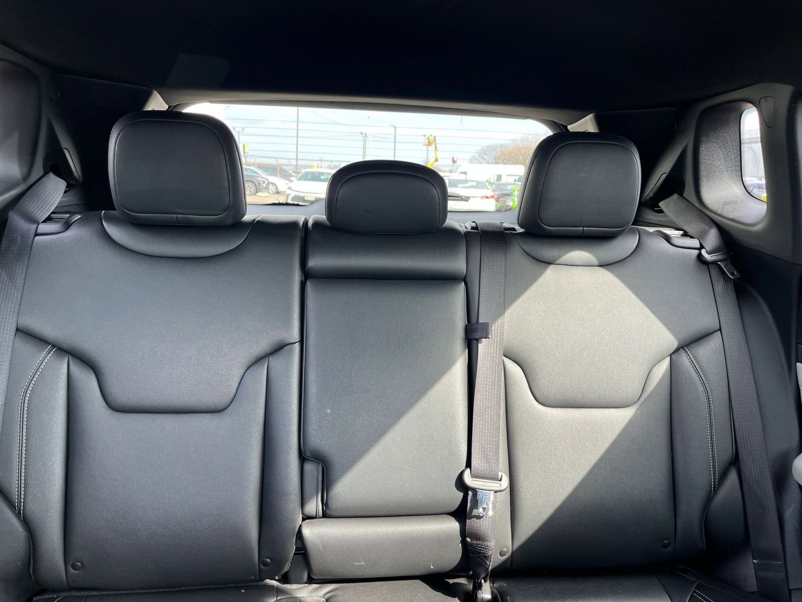 Used 2025 Jeep Compass Limited AWD/4WD image 39