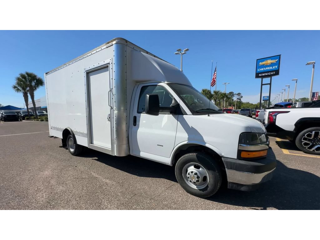 New 2024 Chevrolet Express 3500 w/ Power Convenience Package RWD image 8