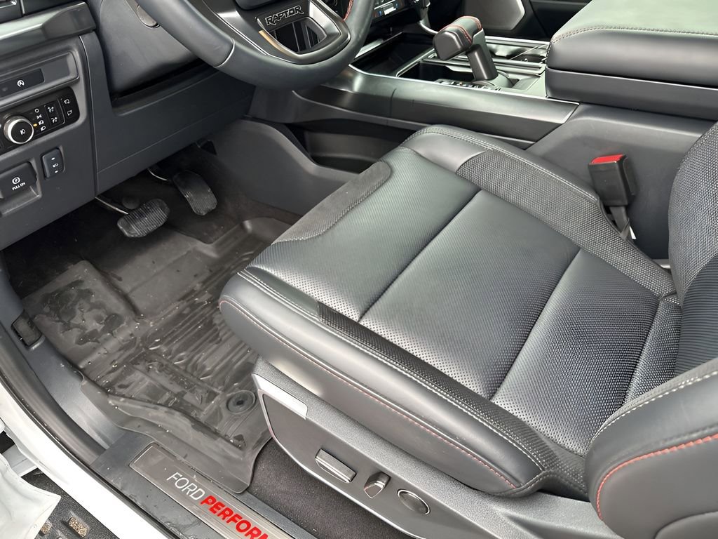 Used 2025 Ford F150 Raptor image 27