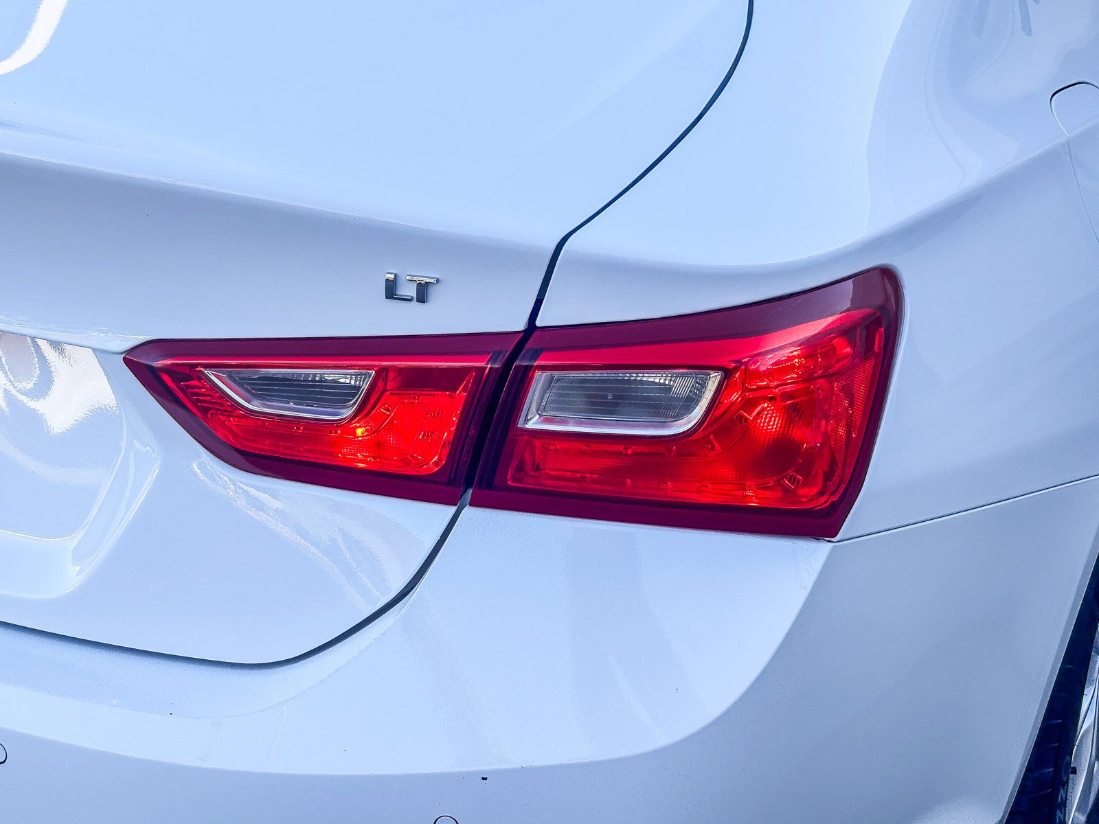 Used 2024 Chevrolet Malibu LT image 9