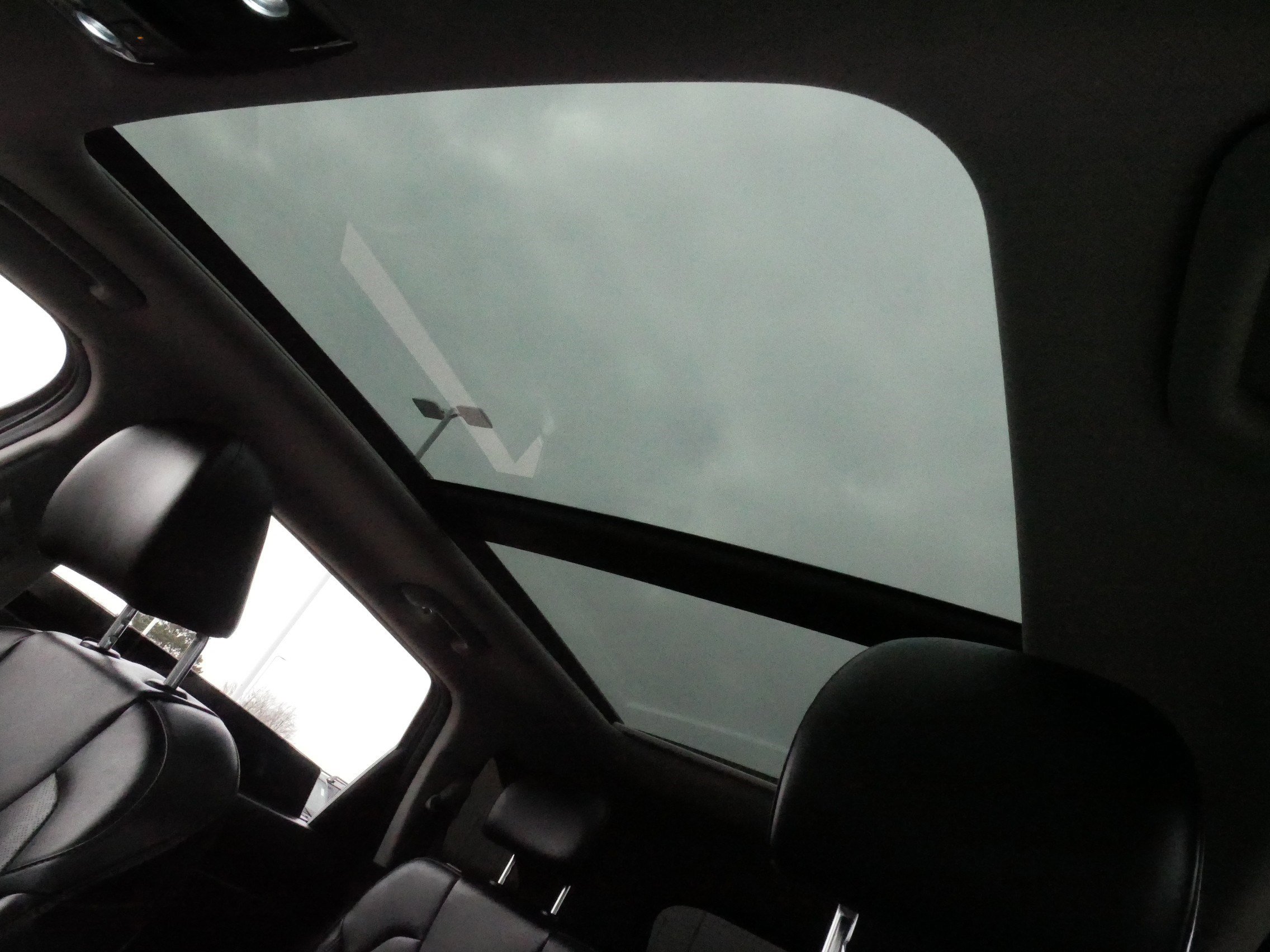 Used 2023 Kia Sorento X-Line EX image 32