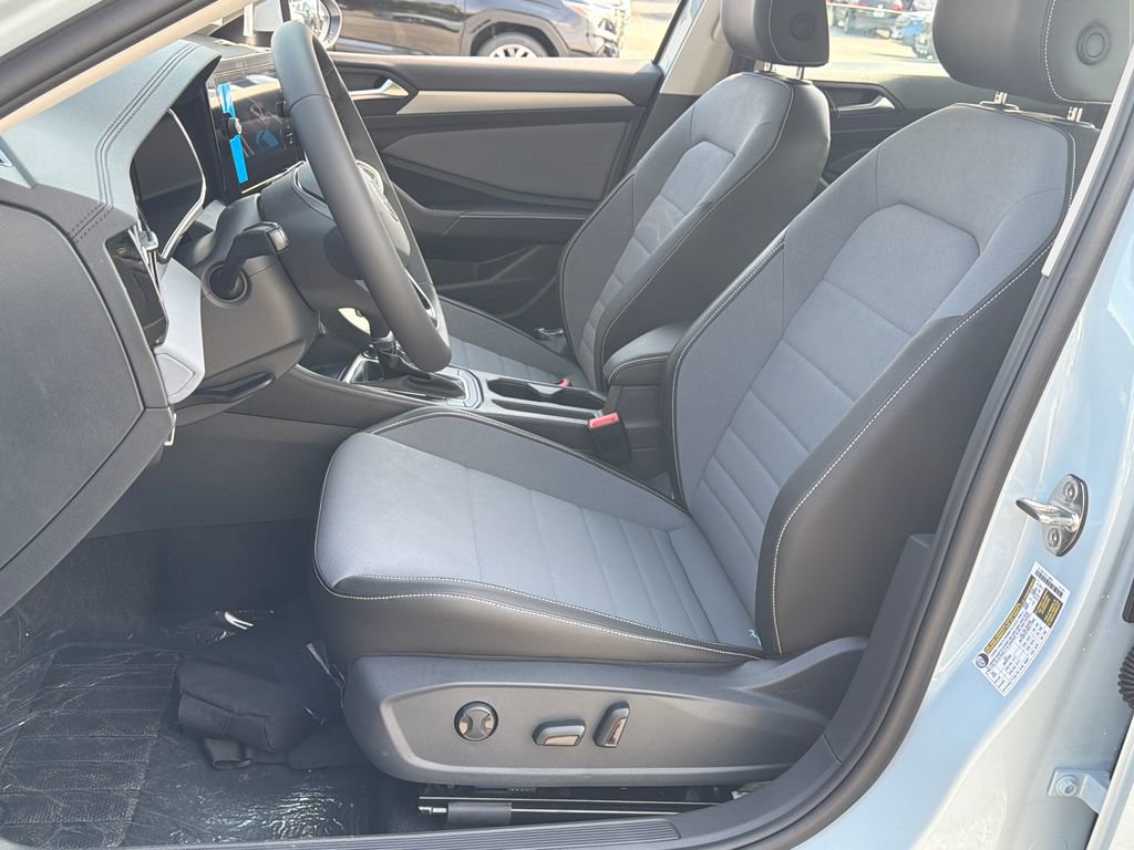 New 2026 Volkswagen Jetta SE FWD image 27