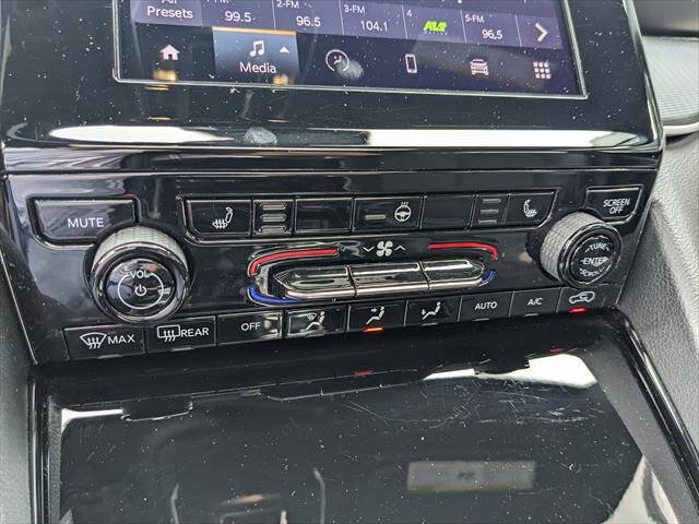 Used 2023 Jeep Grand Cherokee L Laredo AWD/4WD image 23