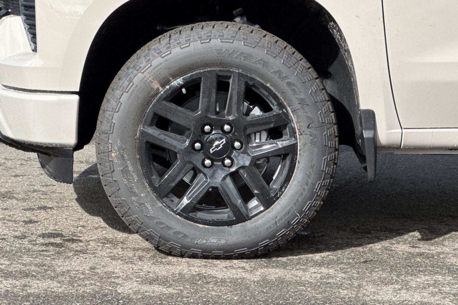 New 2026 Chevrolet Silverado 1500 RST w/ RST All Star Premium Package image 36