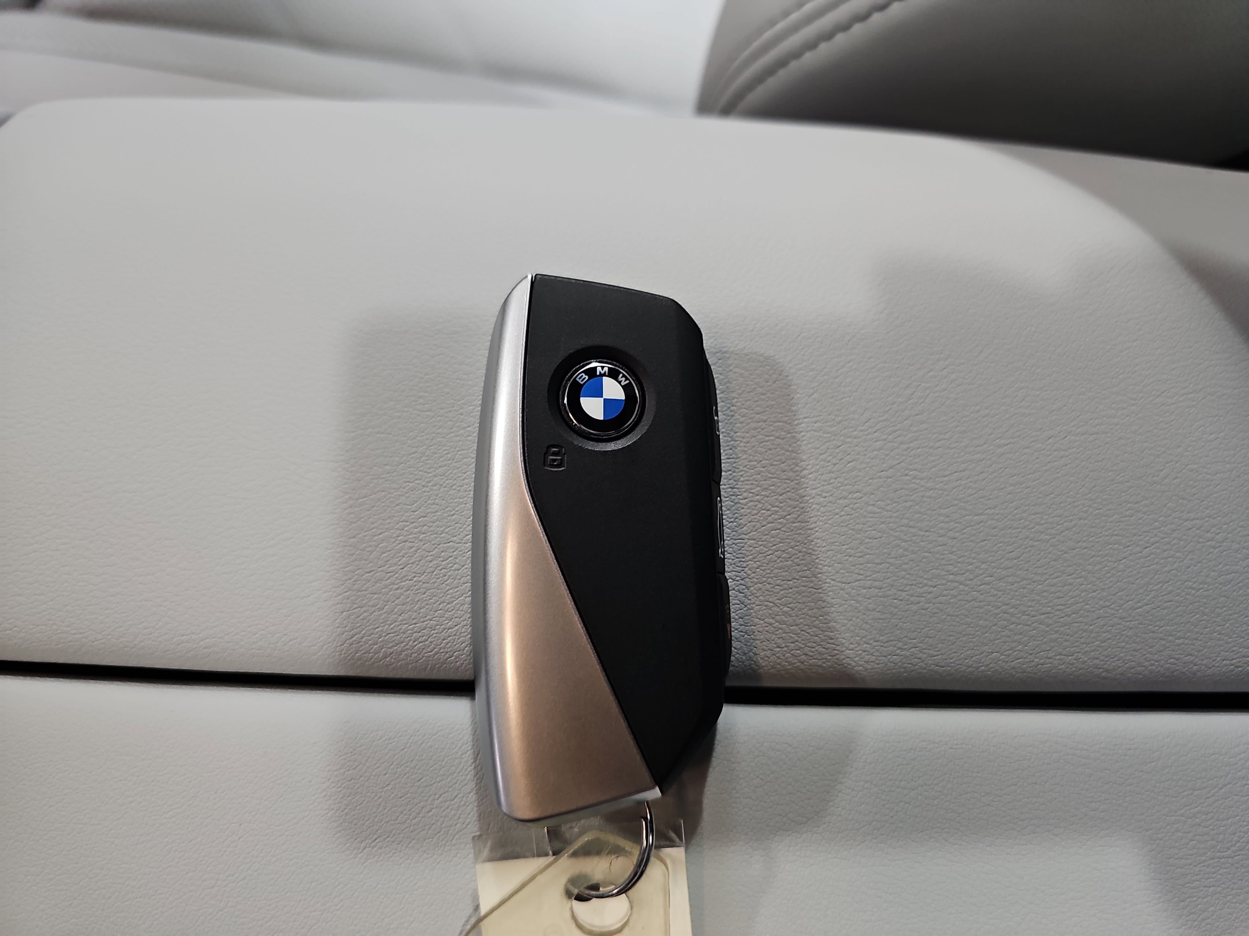 New 2026 BMW X5 xDrive40i w/ Premium Package image 36