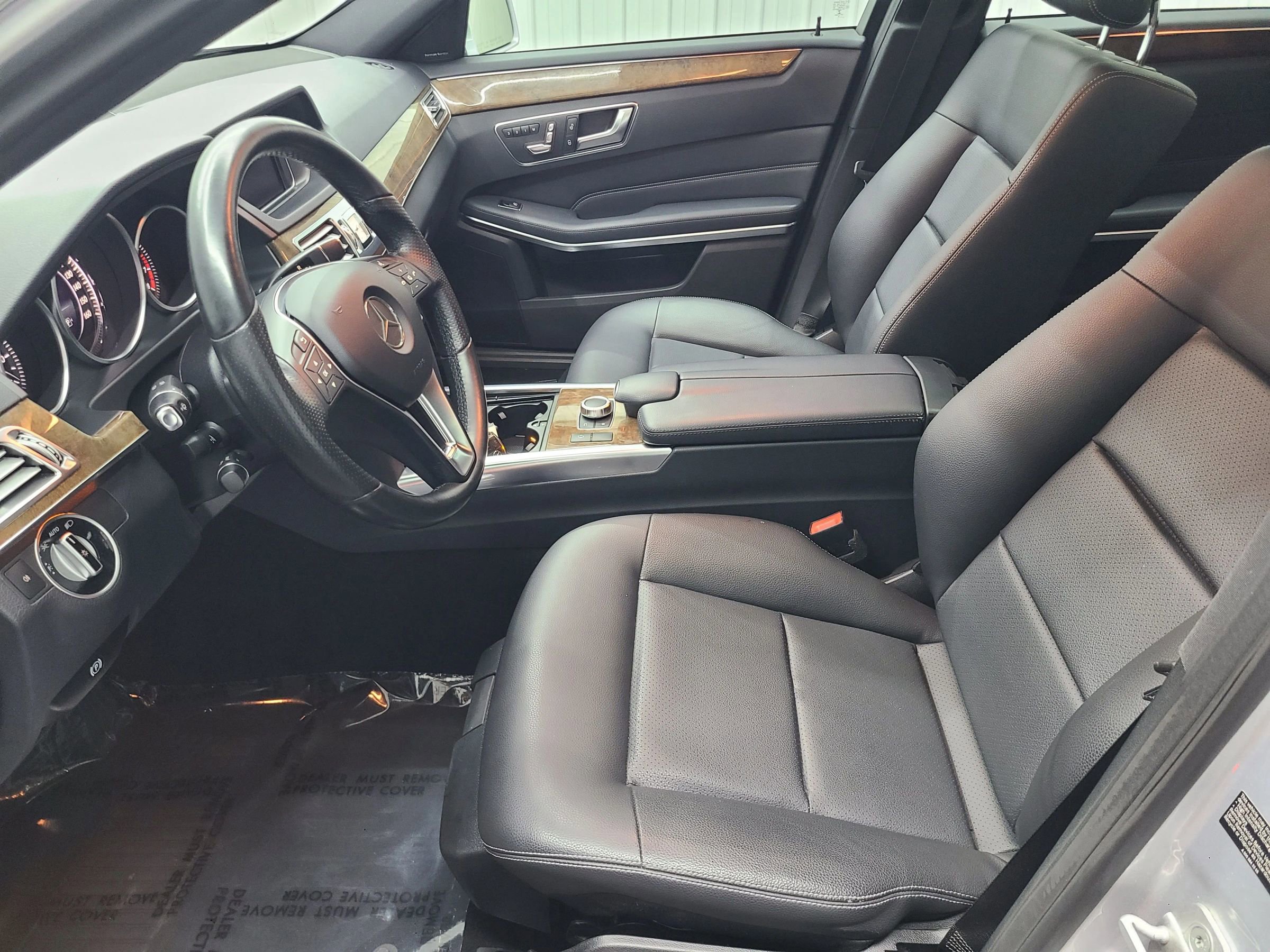Used 2016 Mercedes-Benz E 350 4MATIC Sedan image 23