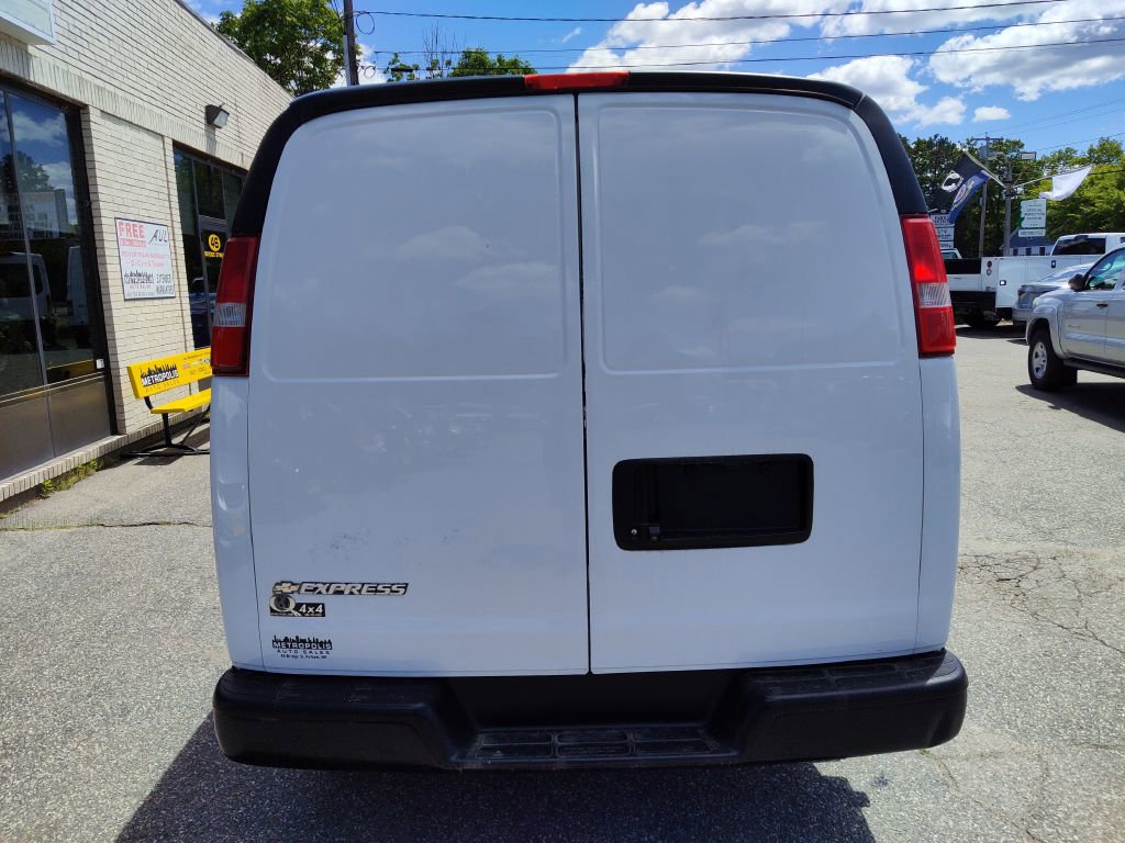 Used 2018 Chevrolet Express 2500 w/ Driver Convenience Package image 8