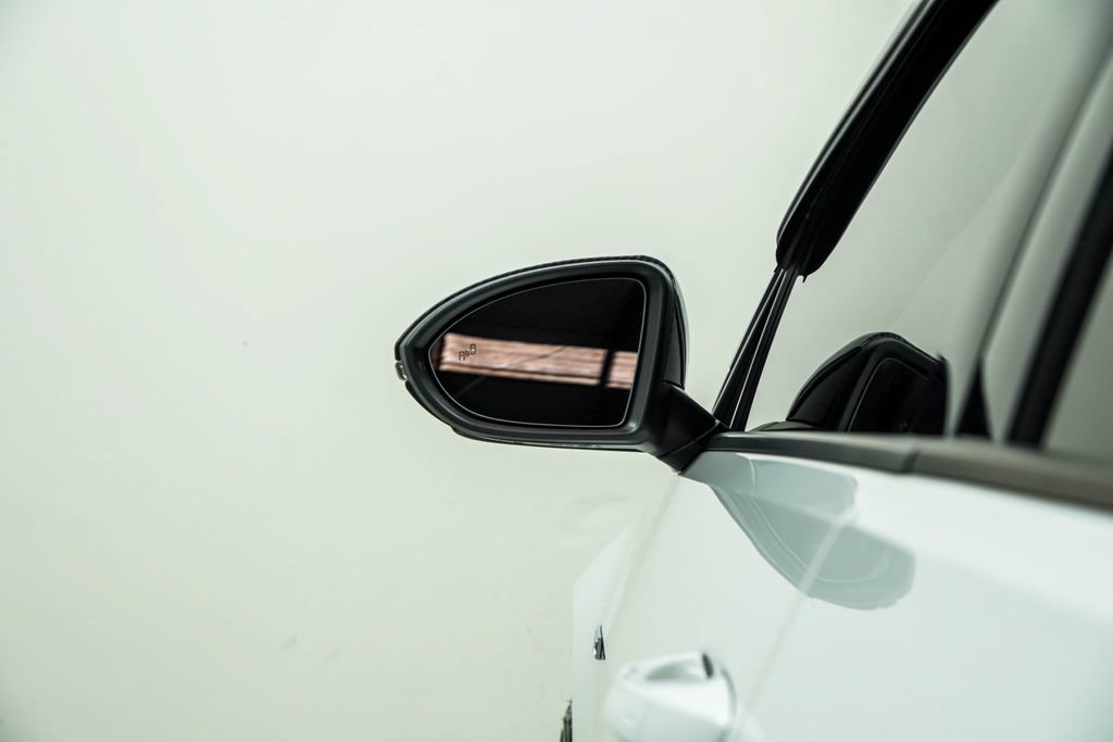 Used 2019 Volkswagen Golf R 4-Door AWD/4WD image 14