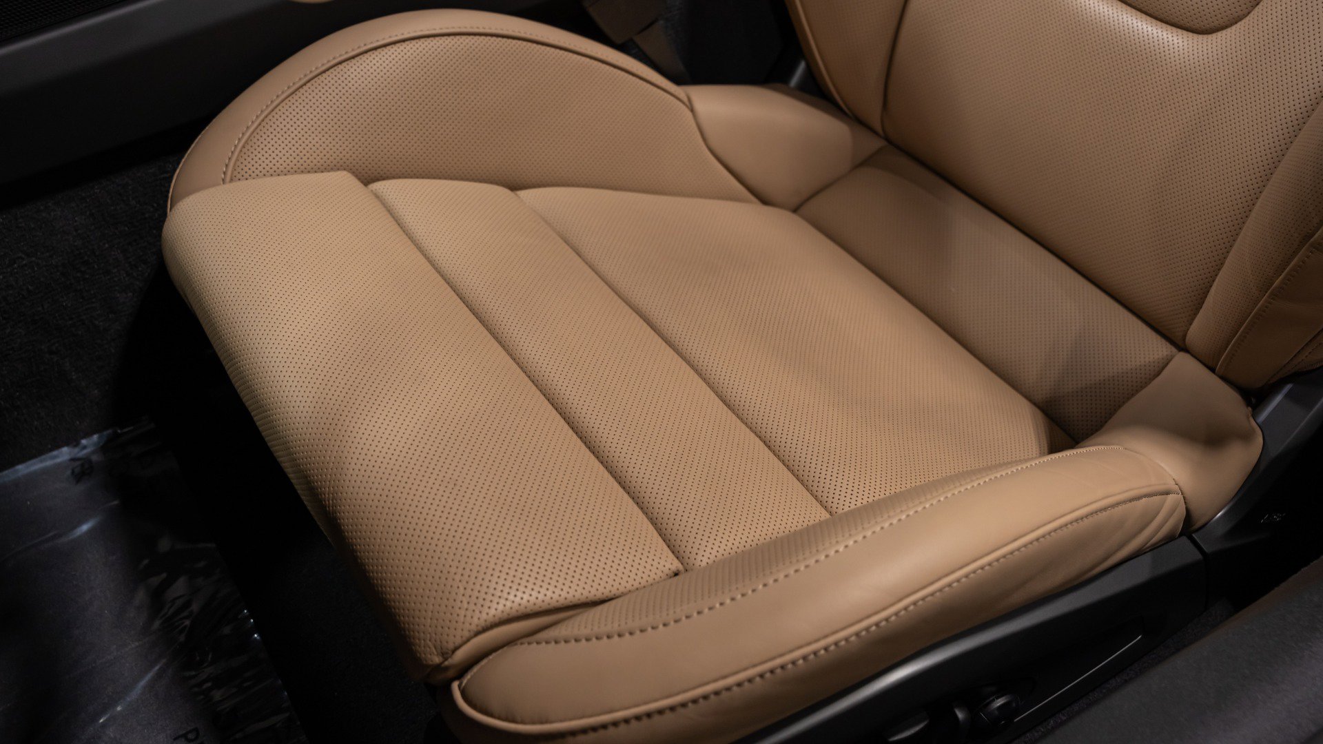 Used 2024 Porsche 911 Targa 4 GTS image 46