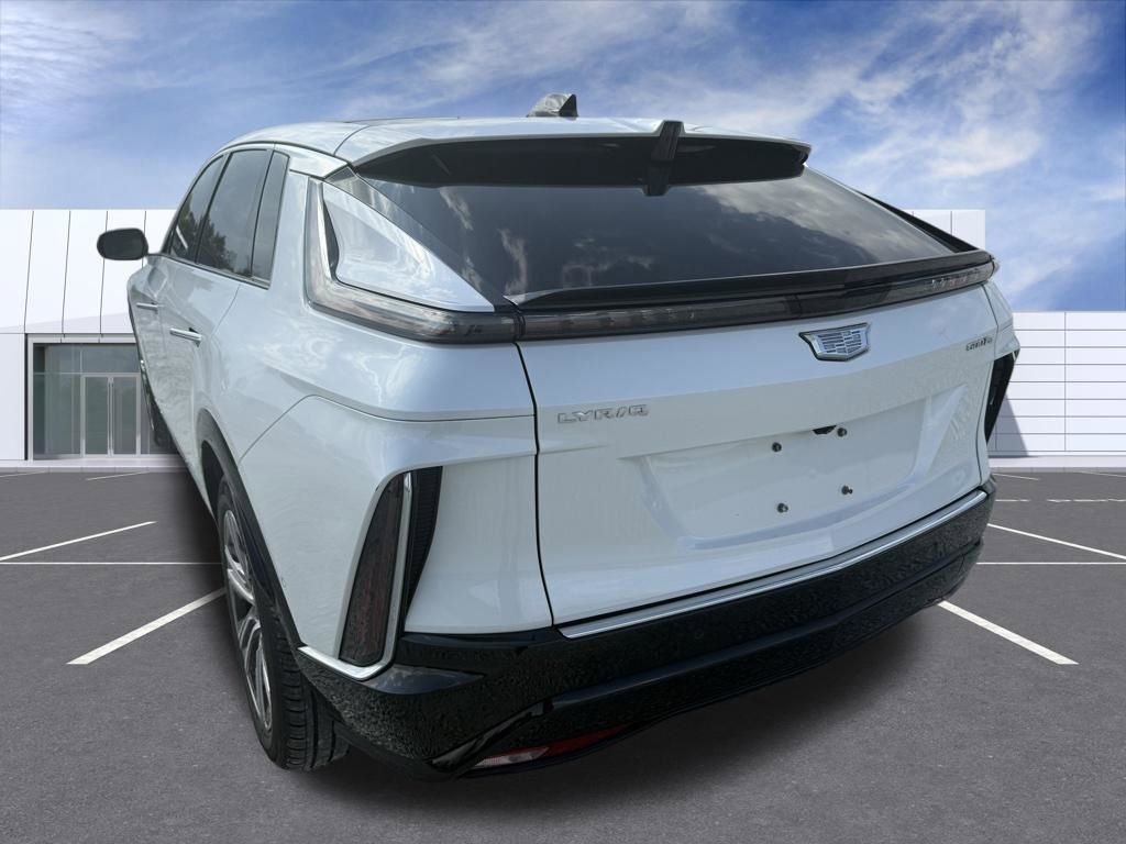 Certified 2024 Cadillac Lyriq Luxury w/ LPO, Floor Liner Package image 11