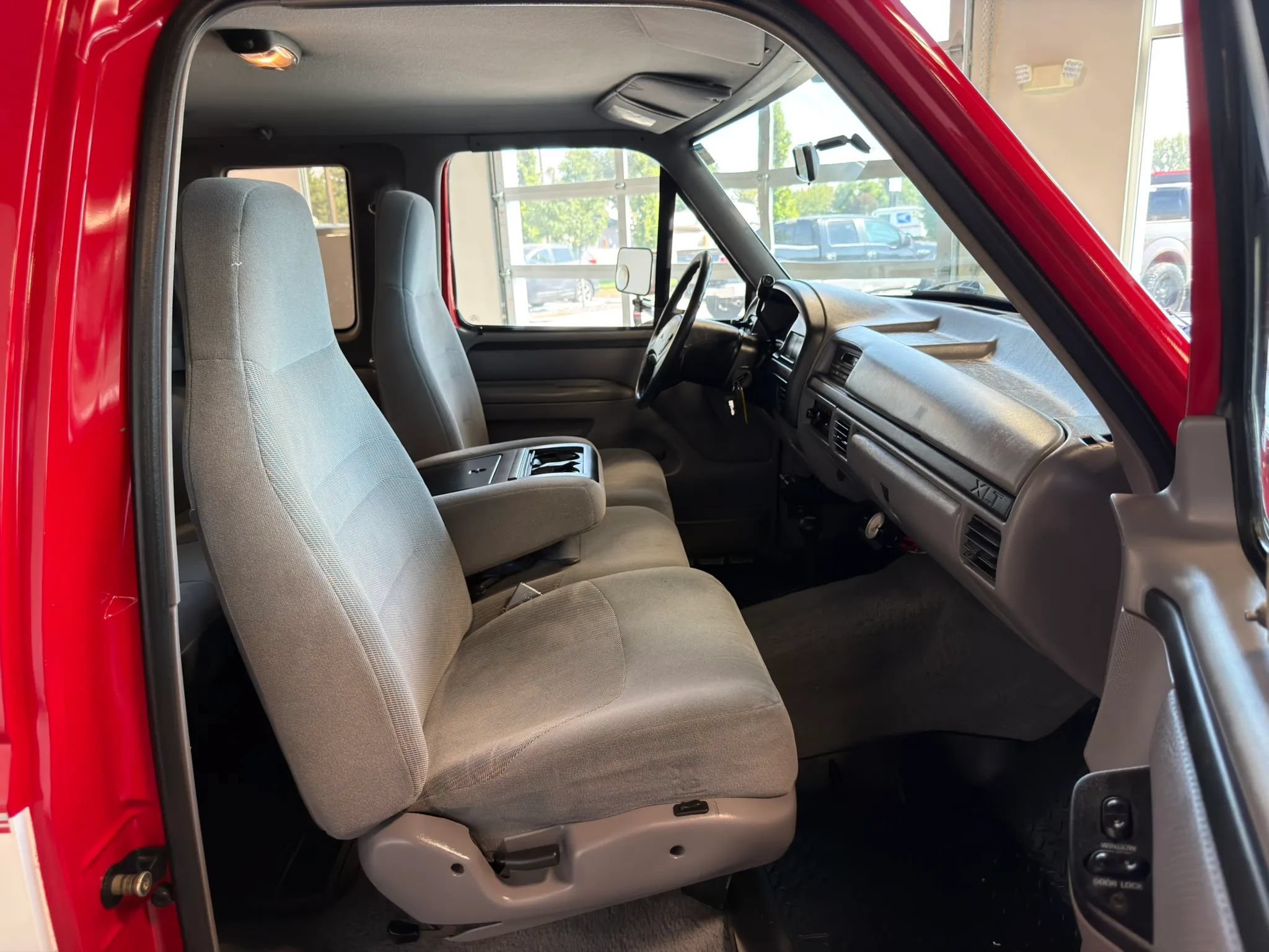 Used 1996 Ford F250 4x4 SuperCab image 22