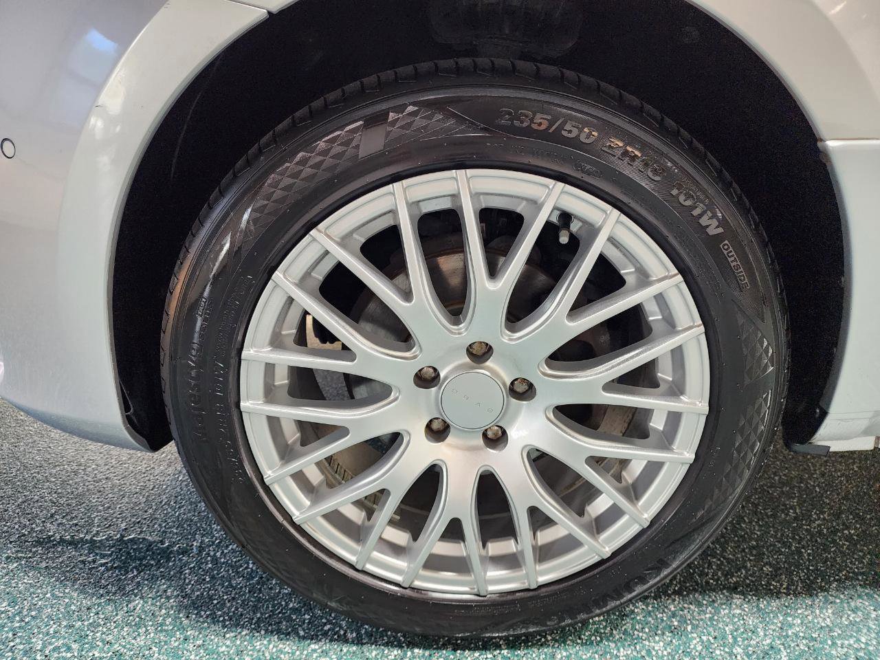 Used 2018 Mercedes-Benz Metris Passenger image 12