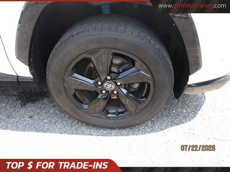 Used 2021 Toyota RAV4 XSE AWD/4WD image 11