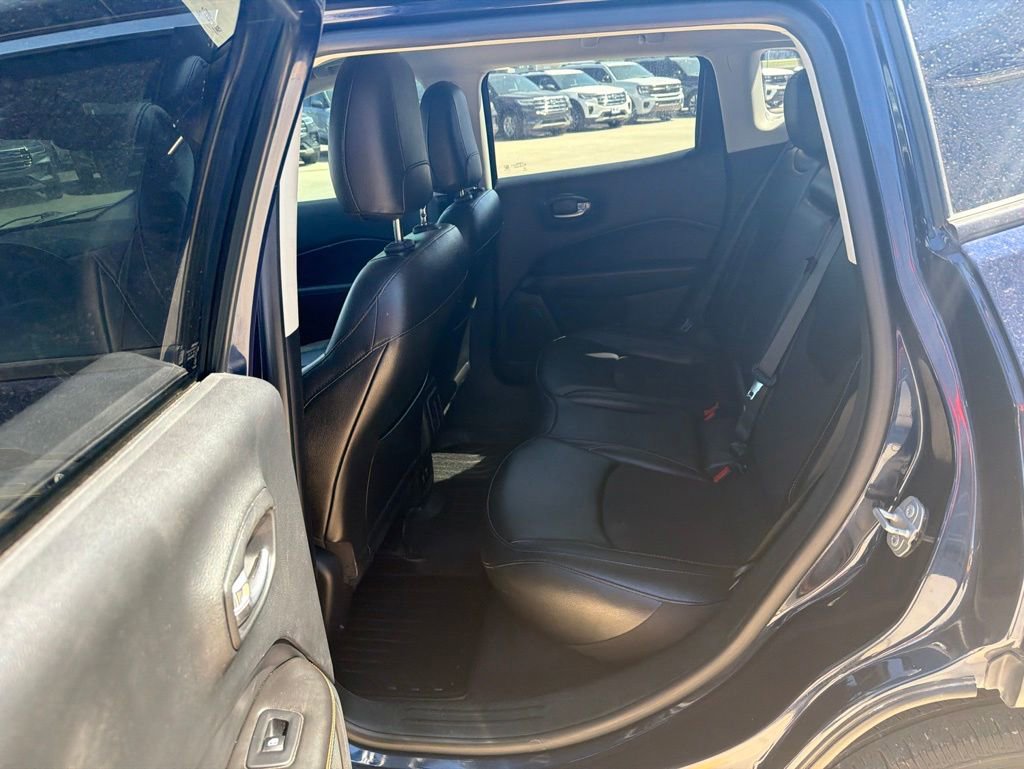 Used 2020 Jeep Compass Latitude FWD image 19
