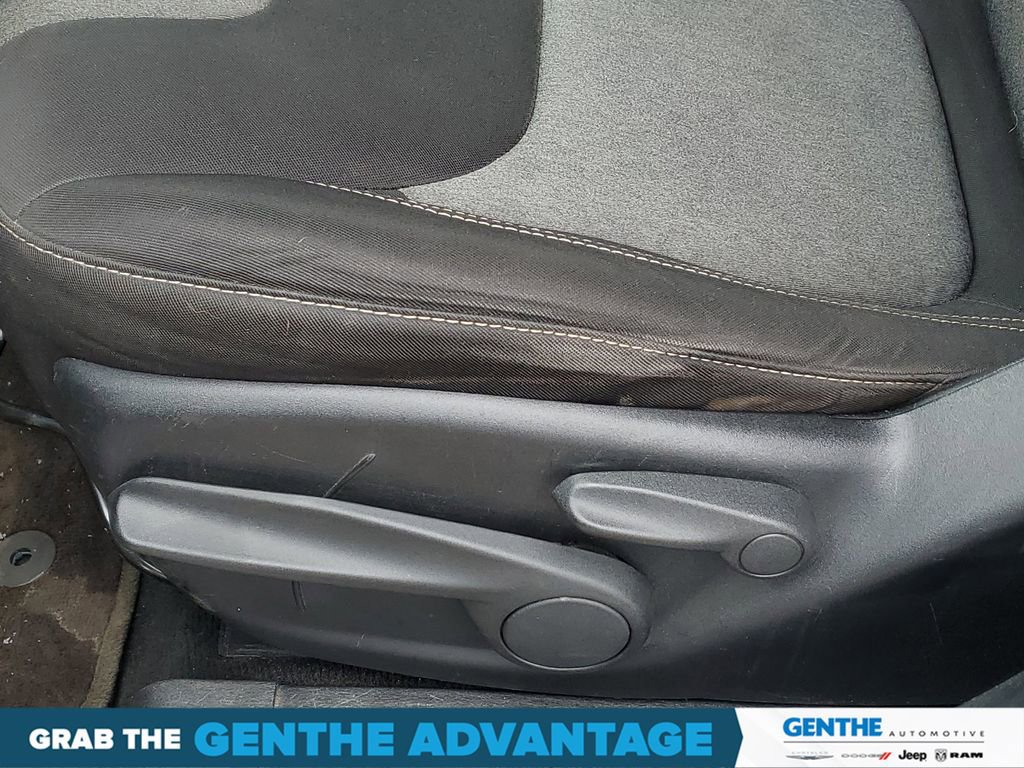 Used 2014 Jeep Cherokee Latitude image 10