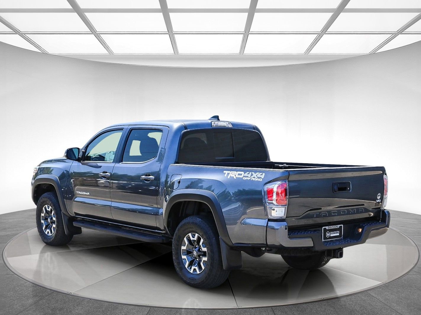 Used 2023 Toyota Tacoma TRD Off-Road w/ Technology Package AWD/4WD image 2