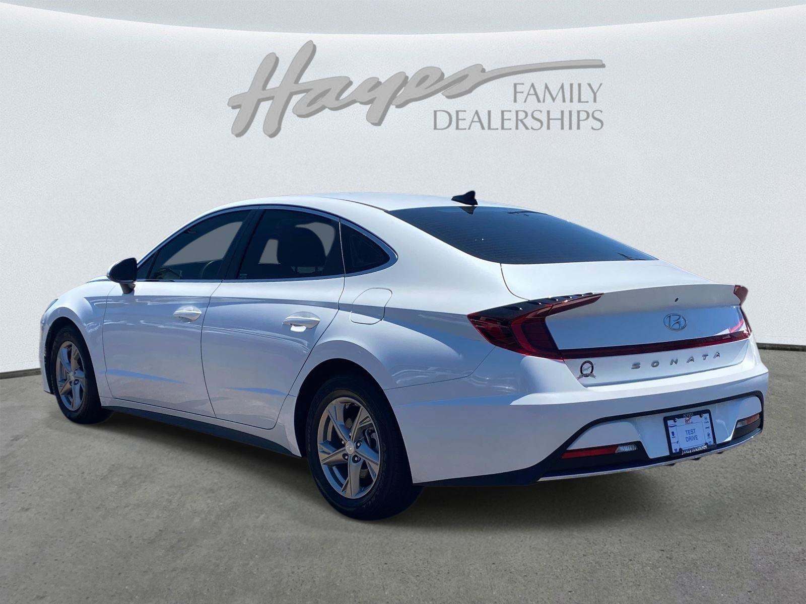 Used 2021 Hyundai Sonata SE w/ Cargo Package FWD image 6