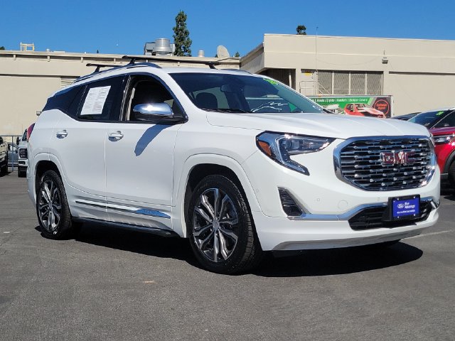 Used 2018 GMC Terrain Denali w/ LPO, 'HIT The Road' Package FWD image 38