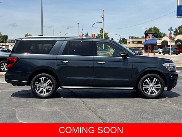 Used 2023 Ford Expedition Max Limited AWD/4WD image 2