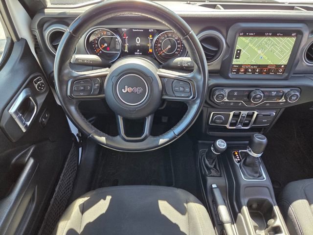 Used 2021 Jeep Gladiator Willys image 17