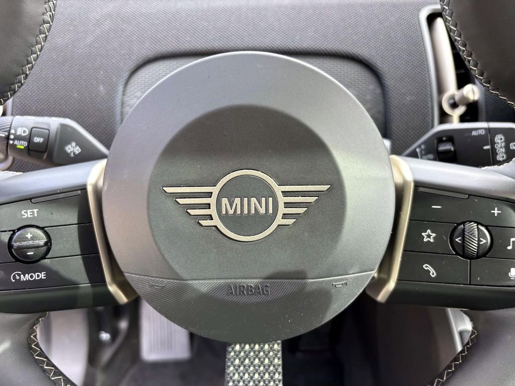 Certified 2025 MINI Cooper Countryman S image 17