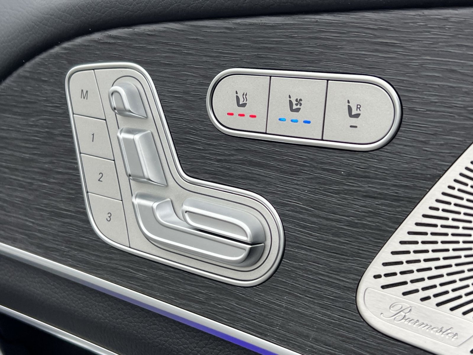 New 2026 Mercedes-Benz GLS 450 4MATIC image 41
