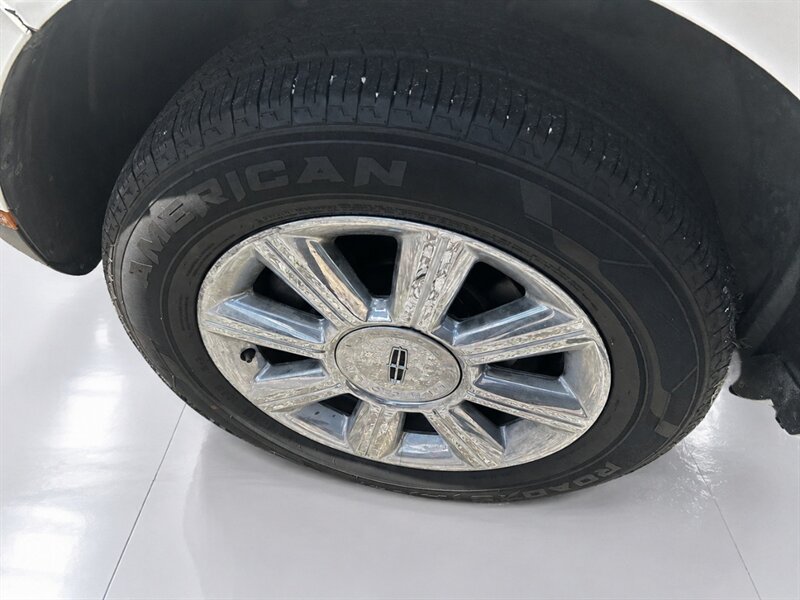Used 2007 Lincoln MKX AWD image 30