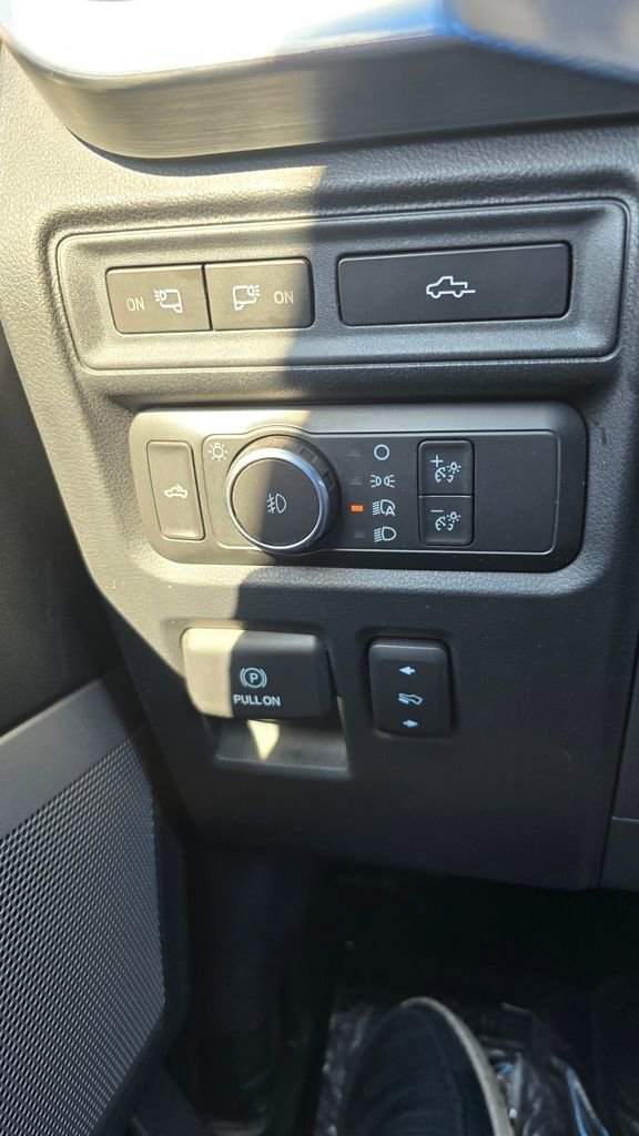 Used 2021 Ford F150 Lariat image 16