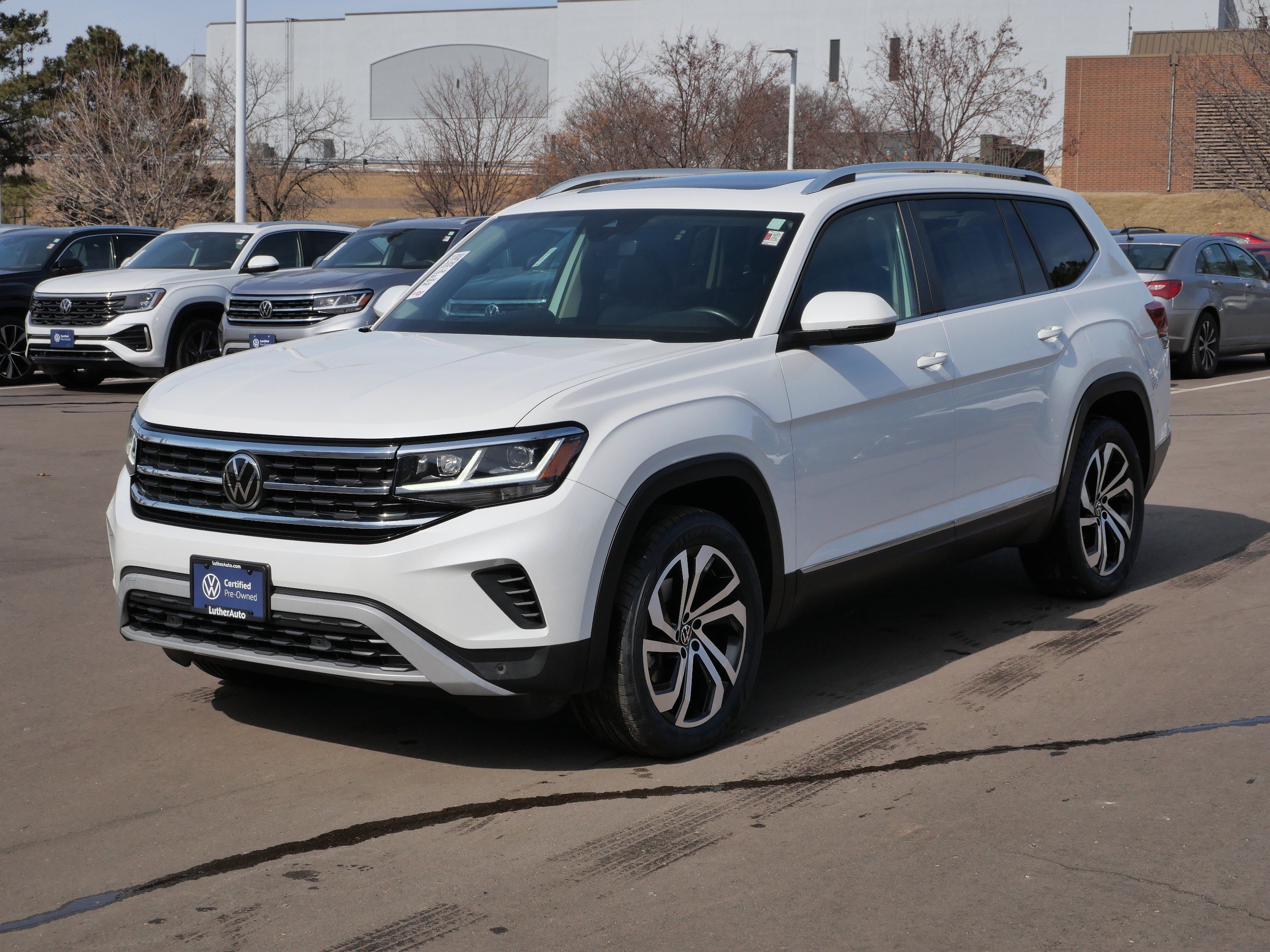 Certified 2023 Volkswagen Atlas SEL AWD/4WD image 3