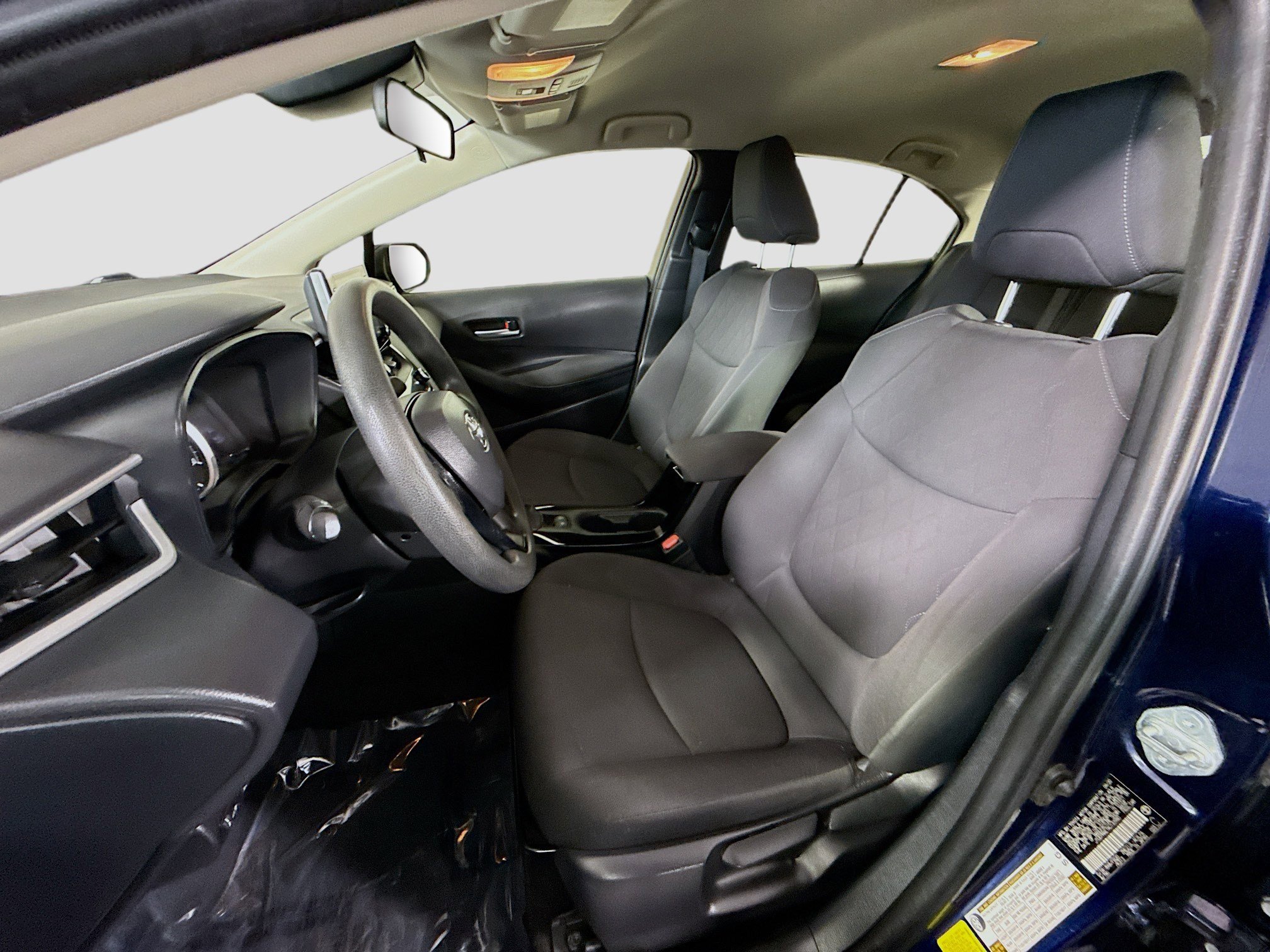 Used 2021 Toyota Corolla LE image 21