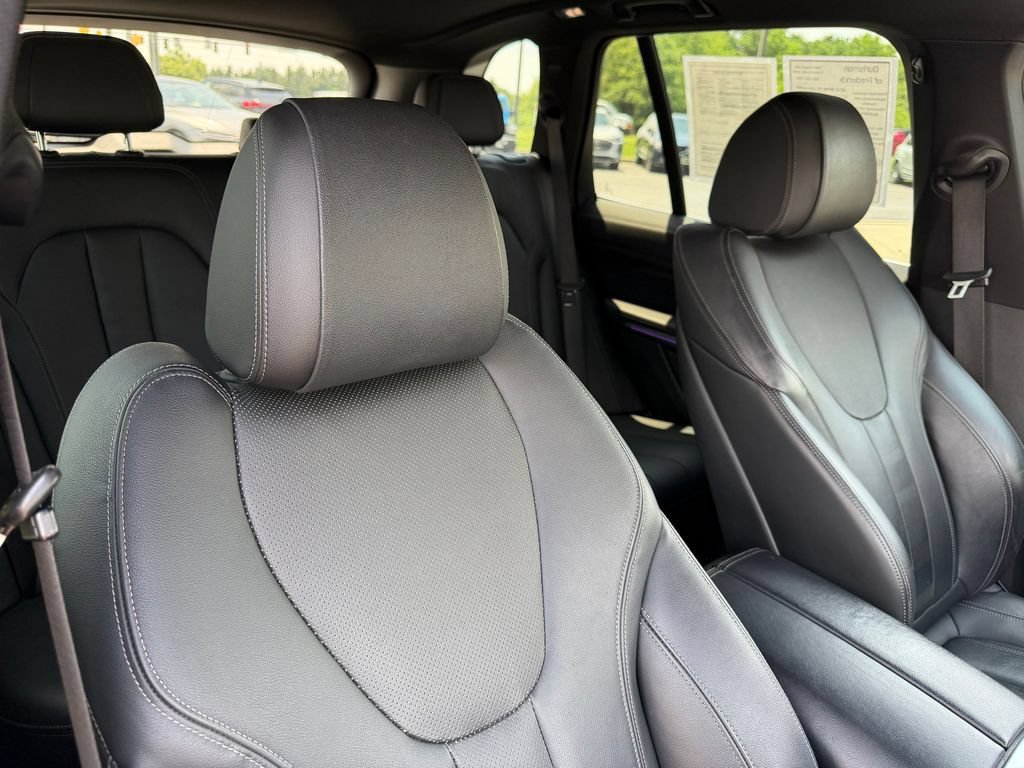 Used 2022 BMW X5 xDrive40i AWD/4WD image 17