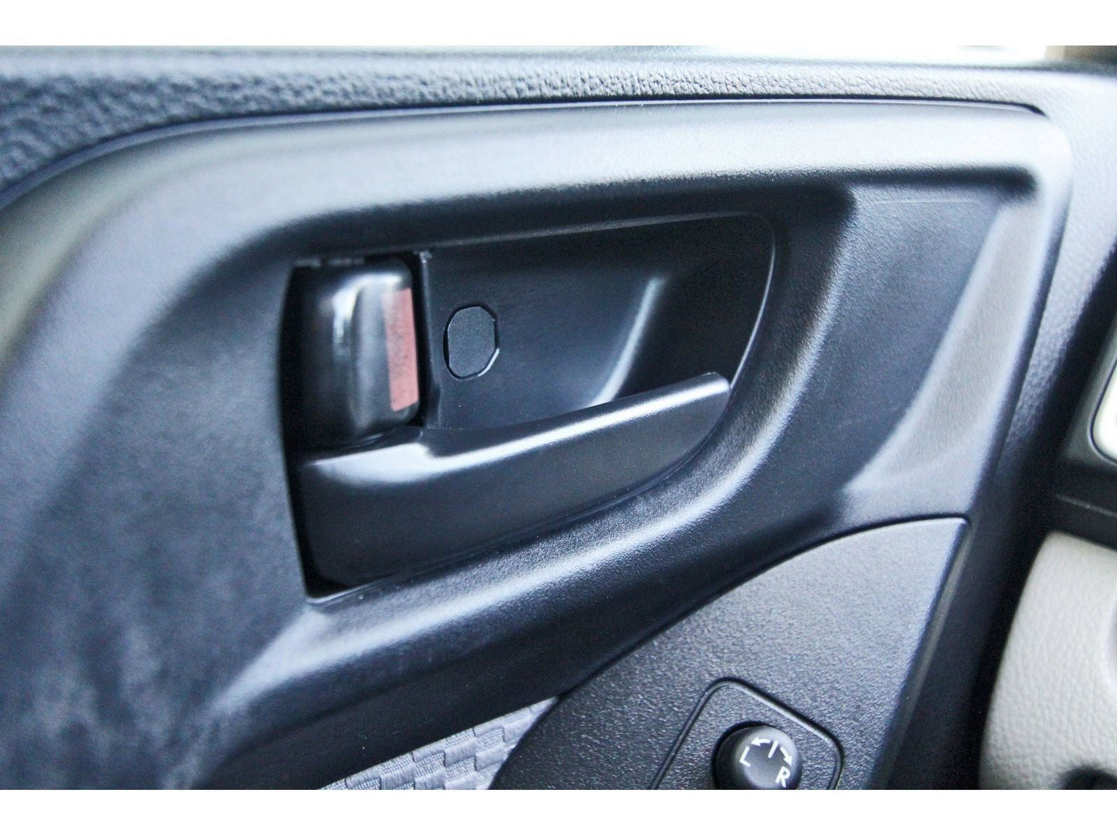 Used 2018 Subaru Forester 2.5i w/ Alloy Wheel Package image 22