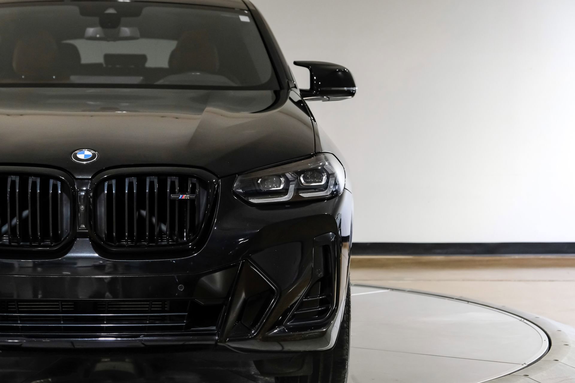 Used 2024 BMW X4 M40i w/ Premium Package image 50