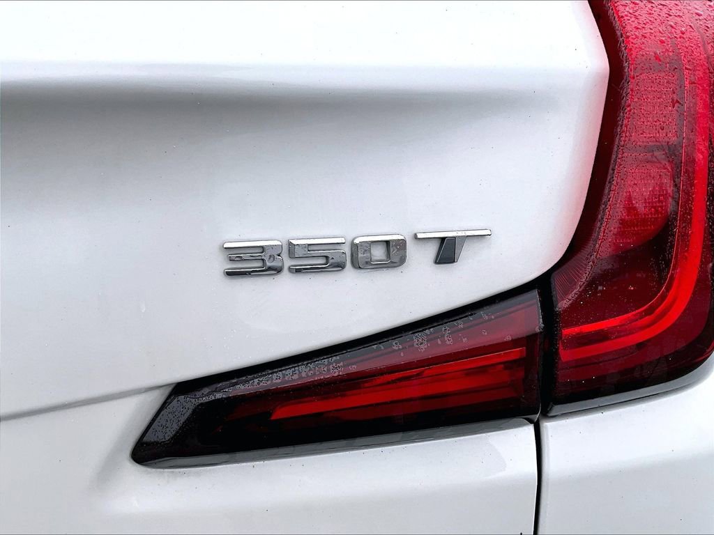 Used 2023 Cadillac XT4 Premium Luxury w/ Cold Weather Package image 8