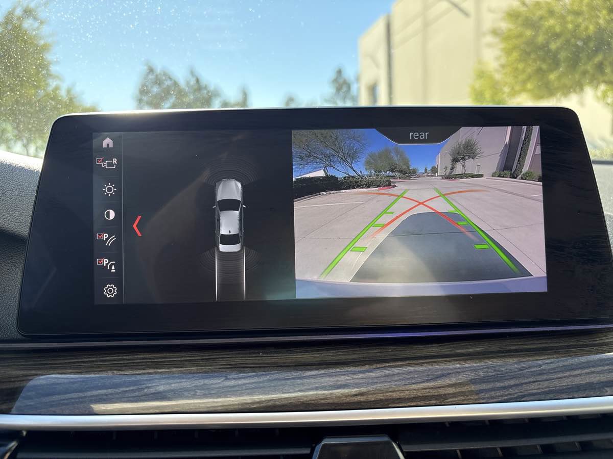 Used 2019 BMW 540i w/ M Sport Package image 27