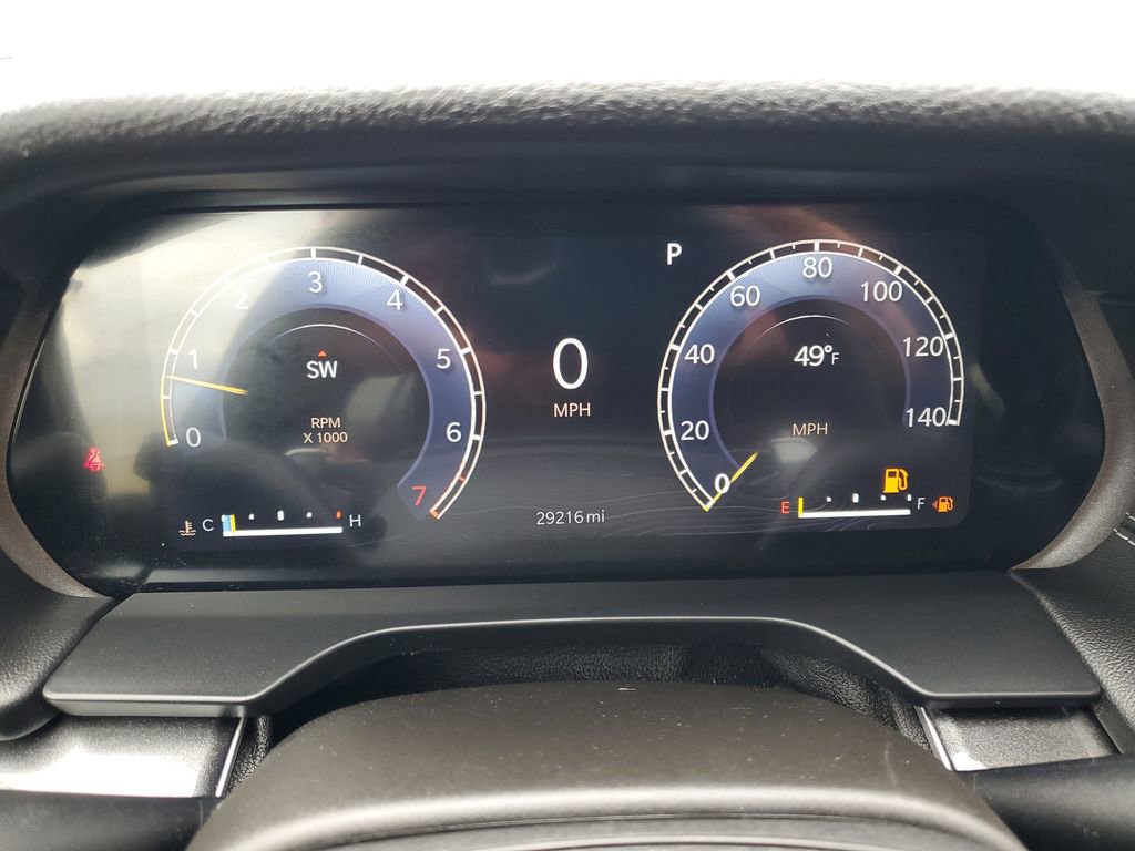 Used 2023 Jeep Grand Cherokee L Laredo image 13