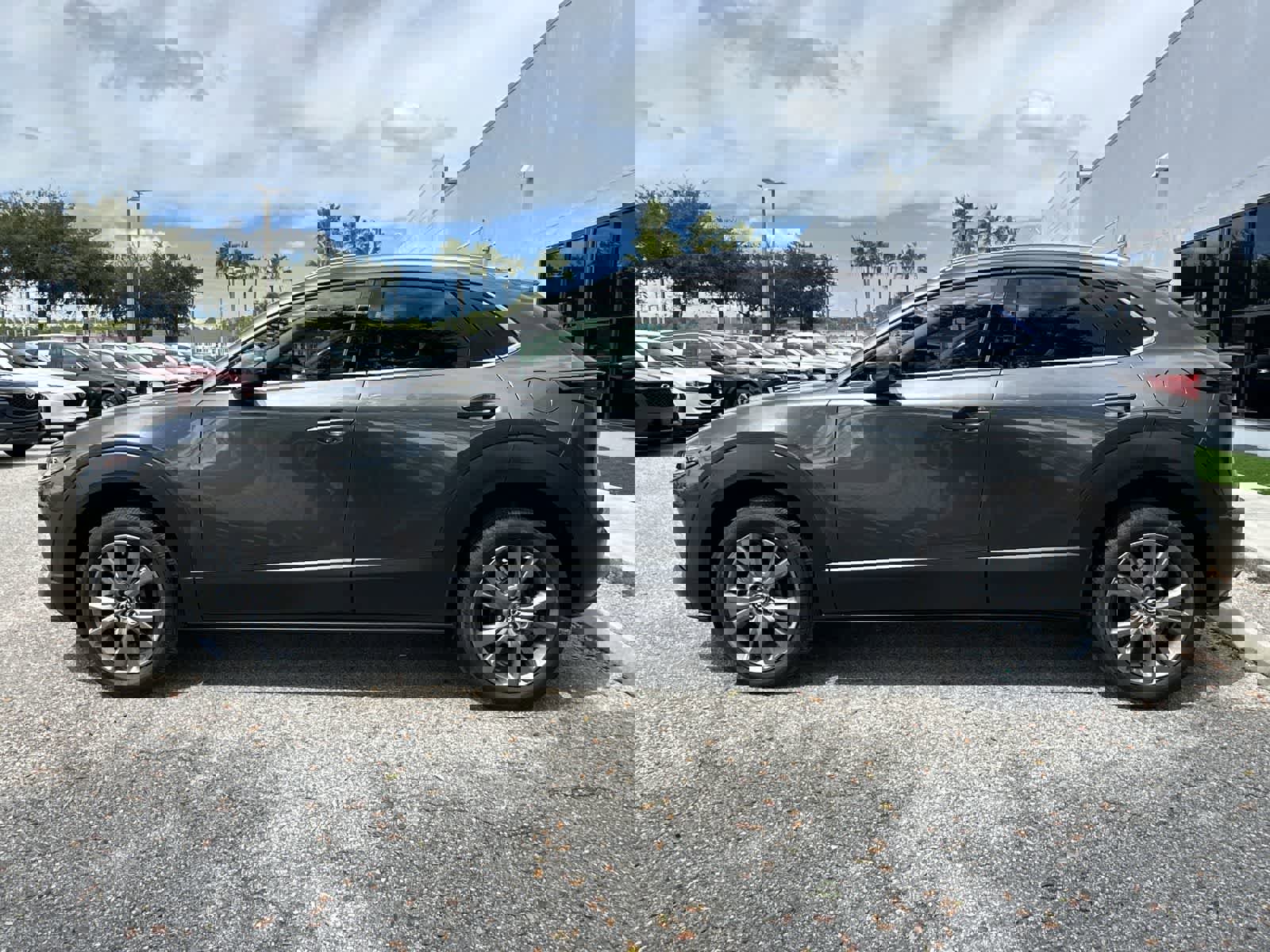 Used 2025 MAZDA CX-30 AWD 2.5 S w/ Premium Package image 3