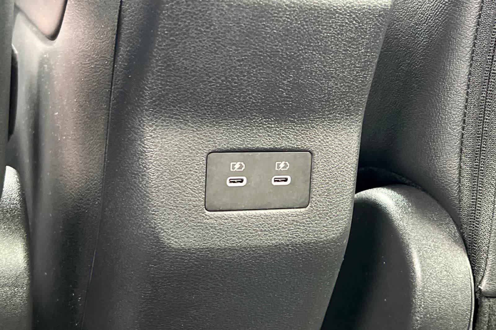 New 2026 Nissan Kicks SR FWD image 15