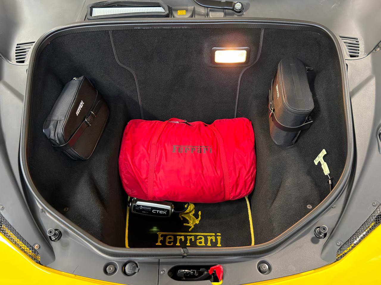 Used 2011 Ferrari 458 Italia Coupe image 23