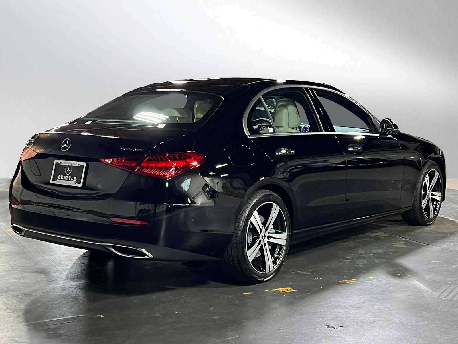 Certified 2025 Mercedes-Benz C 300 4MATIC Sedan image 3