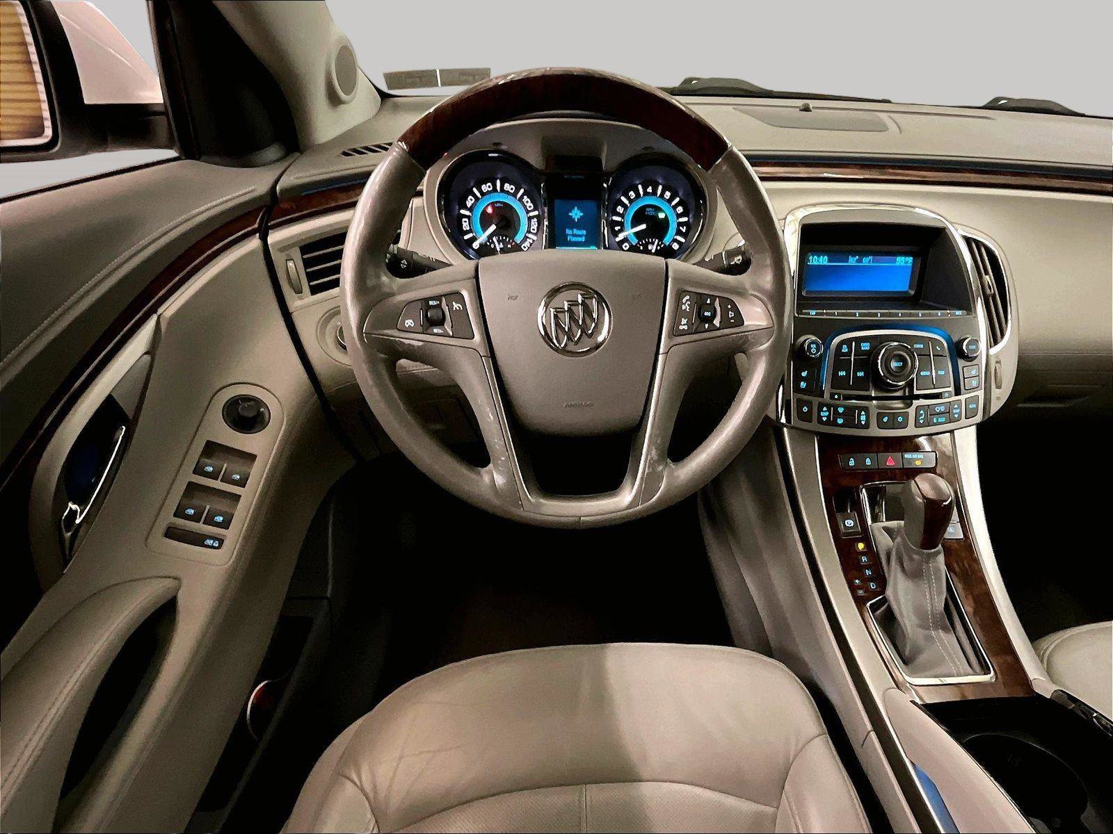 Used 2010 Buick LaCrosse CXL w/ Luxury Package AWD/4WD image 6