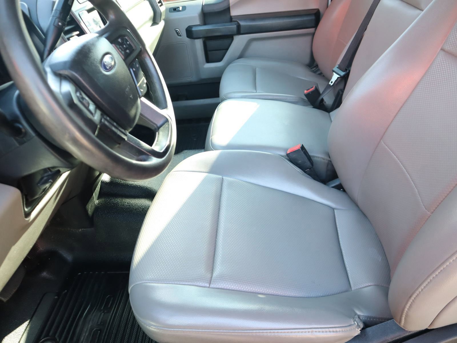 Used 2020 Ford F350 XL w/ Power Equipment Group image 30