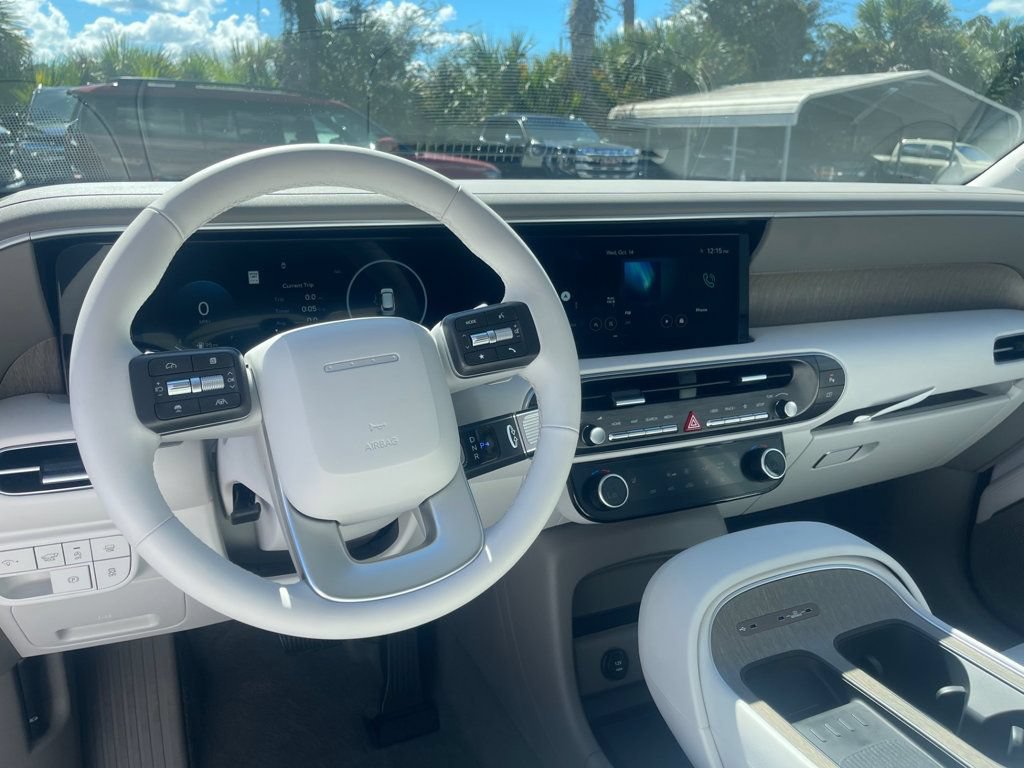 Used 2026 Hyundai Palisade SEL FWD image 15