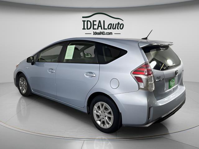 Used 2016 Toyota Prius V Five image 8