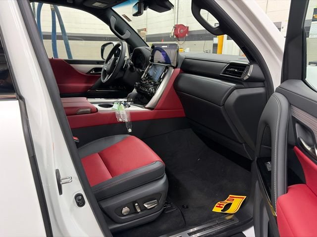 New 2026 Lexus LX 700h F Sport AWD/4WD image 10