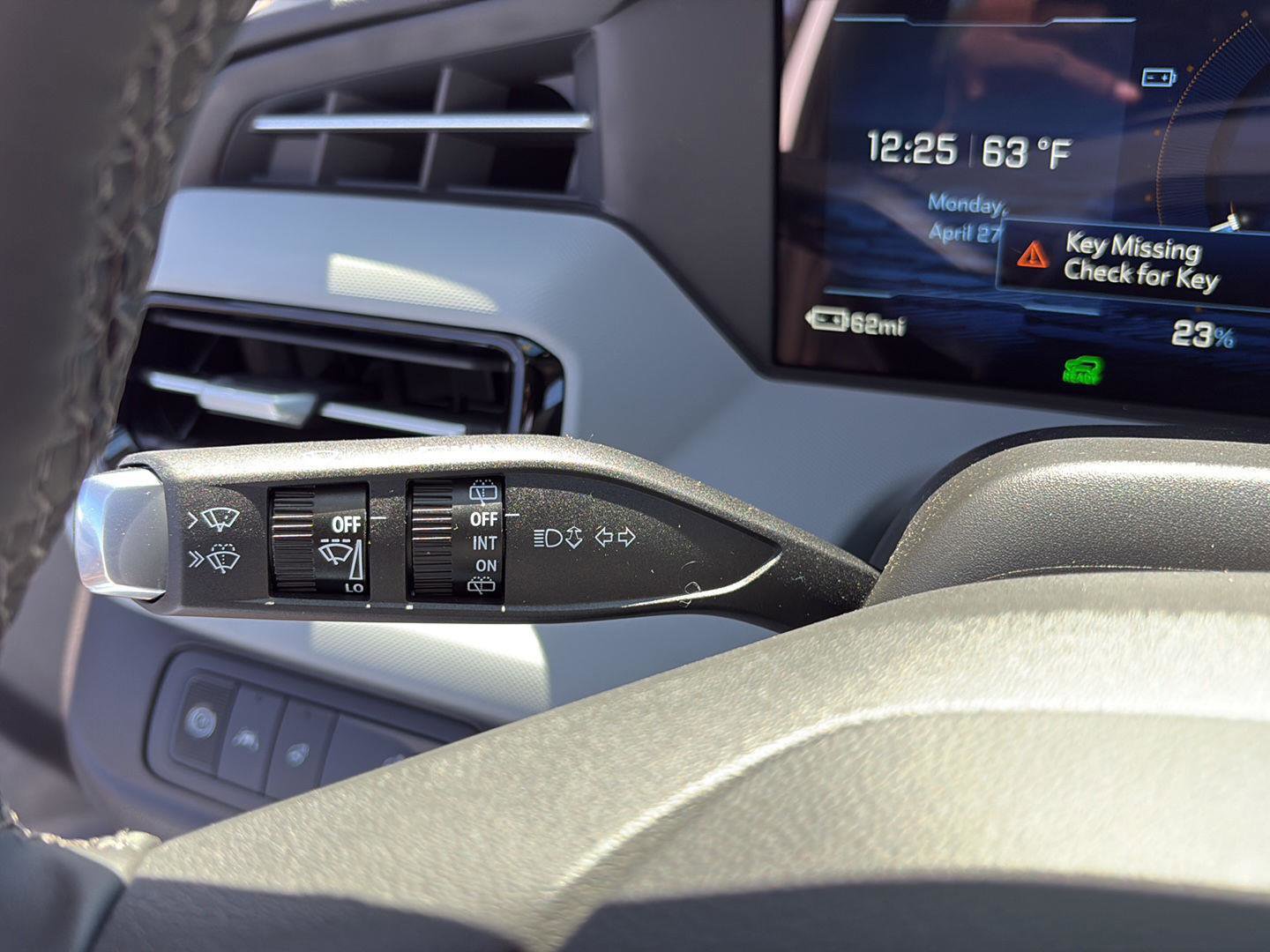 New 2027 Chevrolet Bolt LT w/ Comfort Package FWD image 26