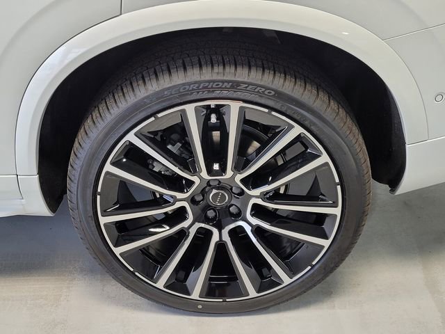 New 2026 Volvo XC90 B6 Plus w/ Protection Package Premier AWD/4WD image 6